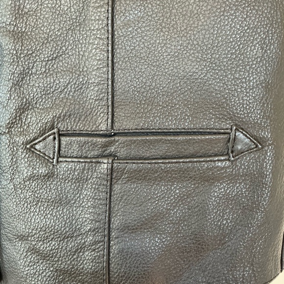 Women’s Black Leather Motorcycle Vest XL - Picture 5 of 9